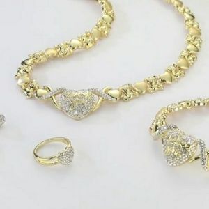 Sexy Bling!!! 5 Piece Necklace Set